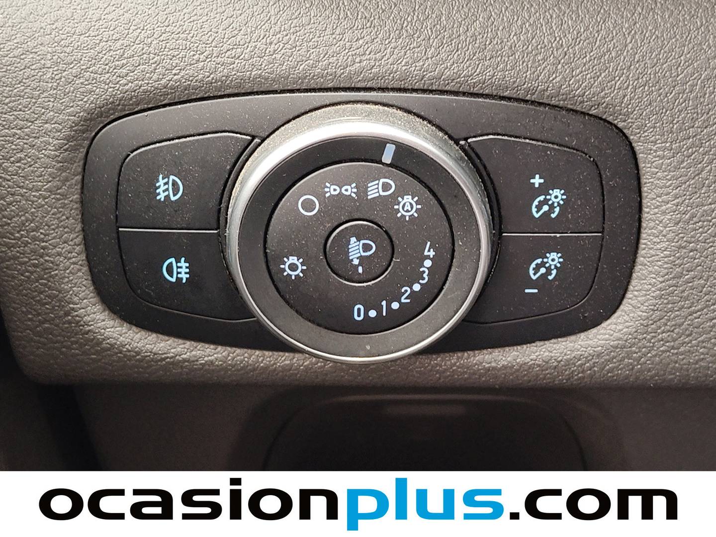 Acabados Ford Transit Custom Ford Transit Custom Kombi 2.0 TDCI 320 L1 Trend (130 CV) 9 Plazas
