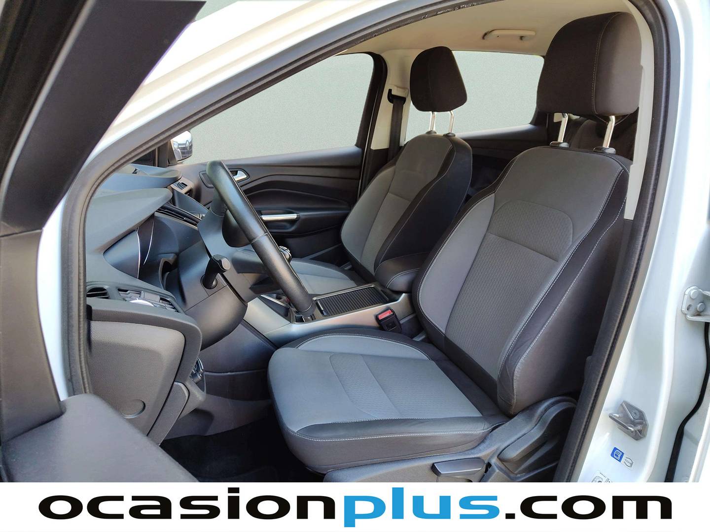 Foto asientos delanteros Ford Kuga Ford Kuga 2.0 TDCI S&S Business 4x4 (150 CV)
