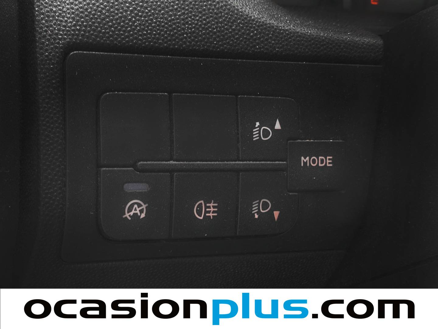 Foto Peugeot Boxer Peugeot Boxer Furgon BlueHDi 140 S&S 335 L3H2 (140 CV)