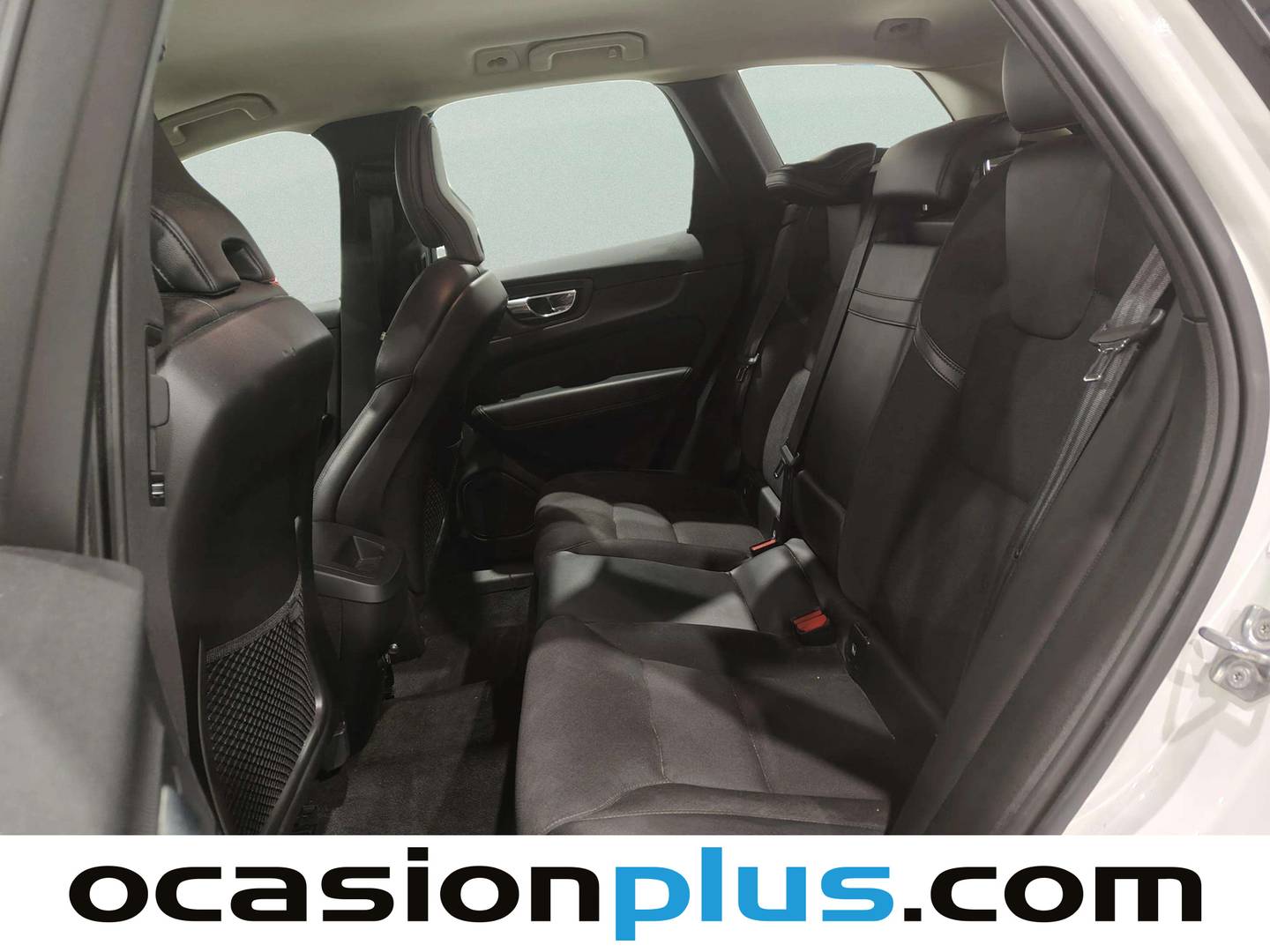 Foto asientos traseros Volvo XC60 Volvo XC60 D4 Momentum Auto (190 CV)