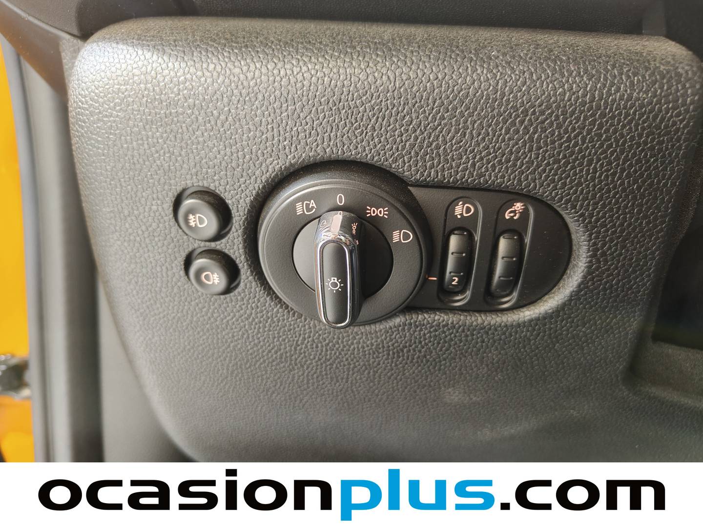 Equipamiento del Mini MINI Mini MINI Cooper (136 CV)