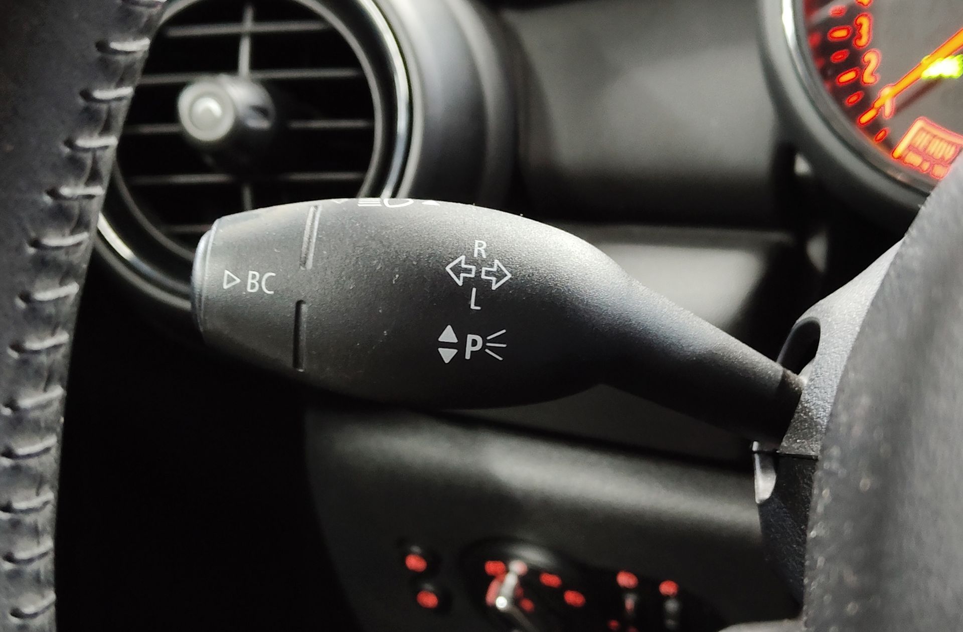 MINI Cooper One - foto 26