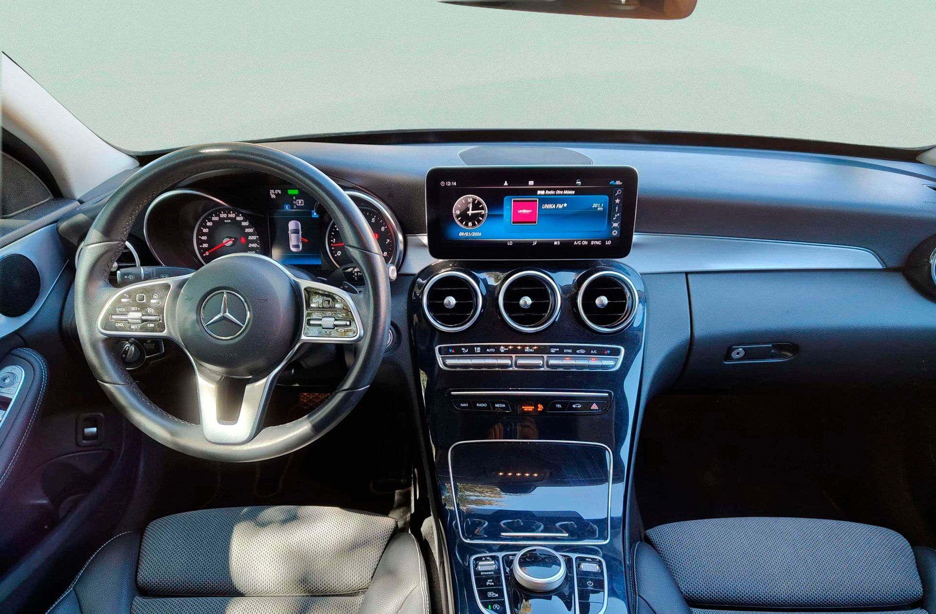 Mercedes-Benz Clase C 200 - foto 6