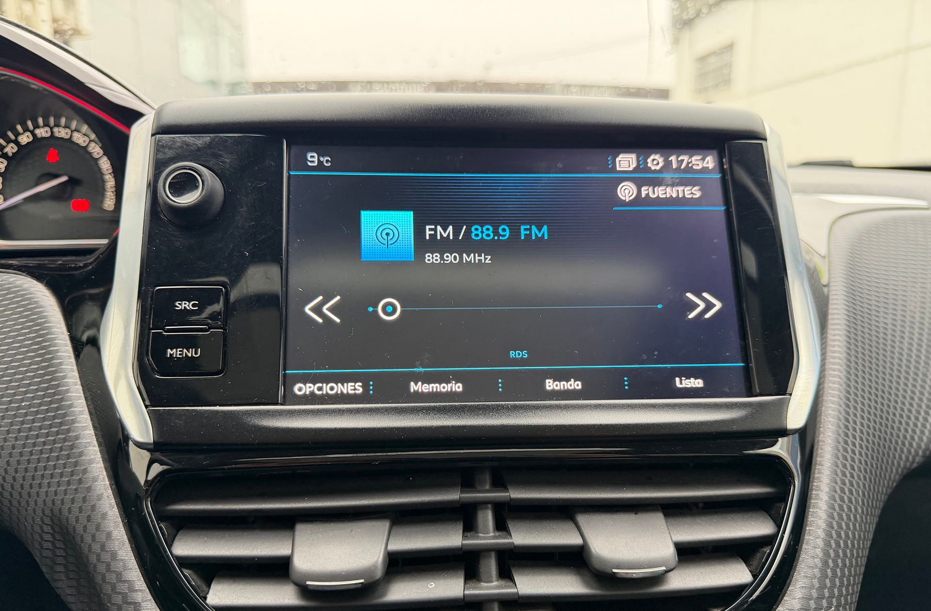 Peugeot 2008 PureTech 110 GT Line EAT6 - foto 31
