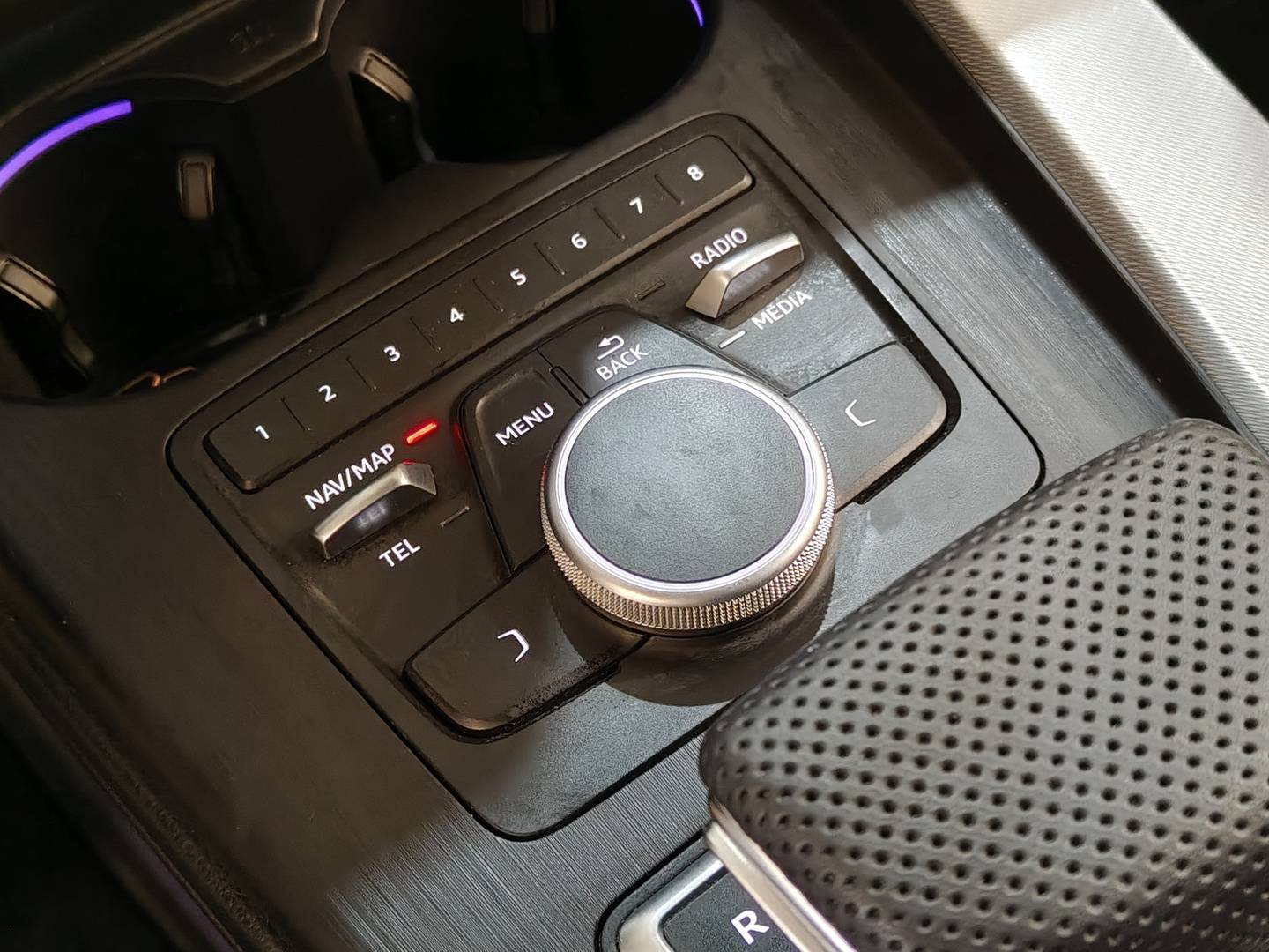 Foto Audi A4 Audi A4 Avant Black line edition 2.0 TDI (150 CV) S tronic