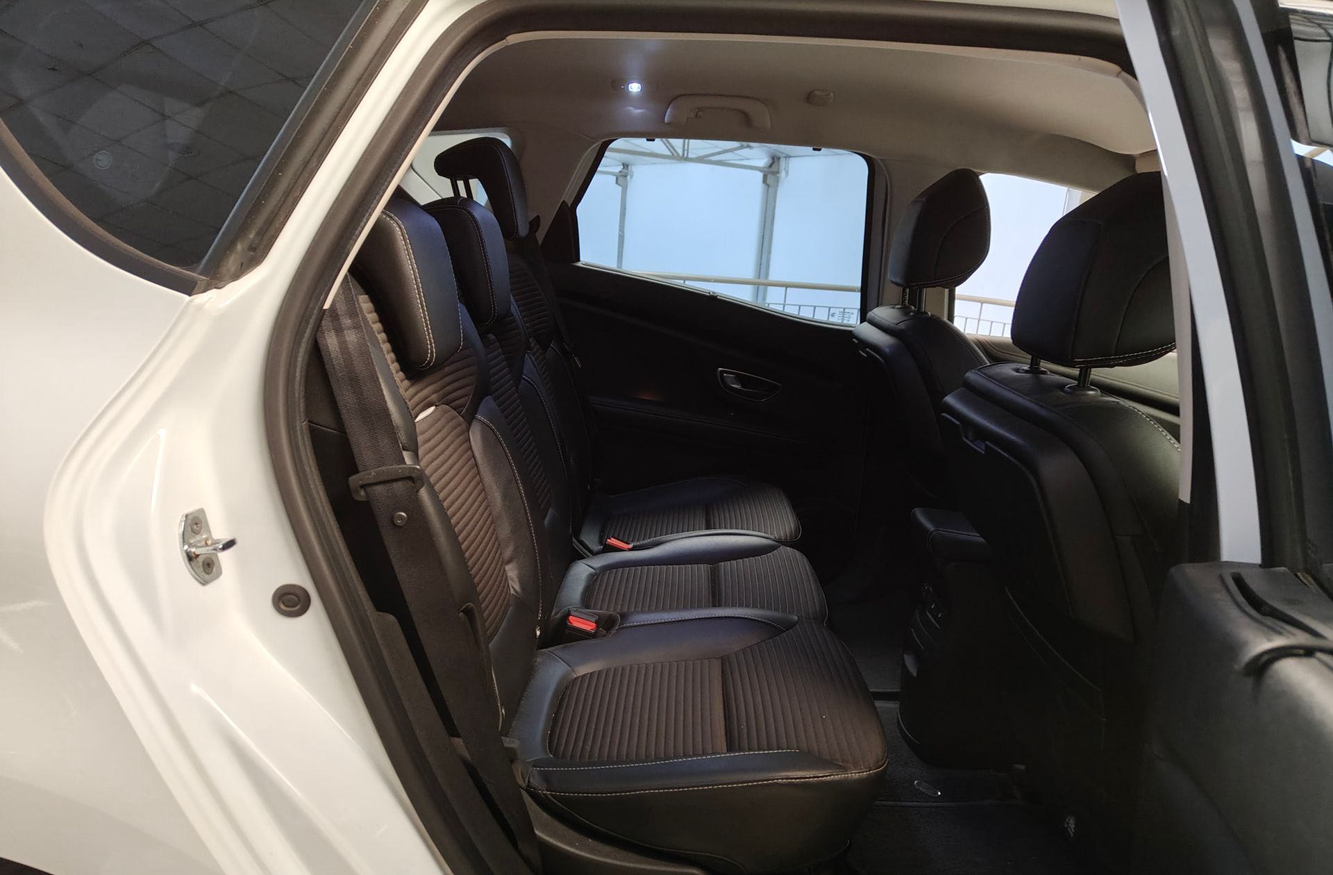 Renault Scénic Zen Energy dCi - foto 19