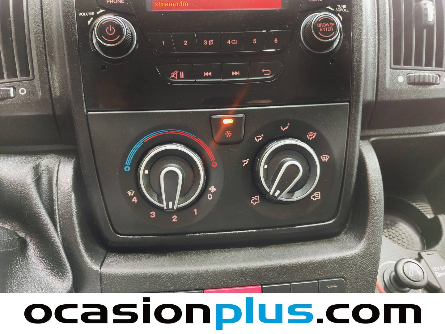 Equipamiento del Peugeot Boxer Peugeot Boxer Furgon BlueHDi 130 335 L2H2 (130 CV)