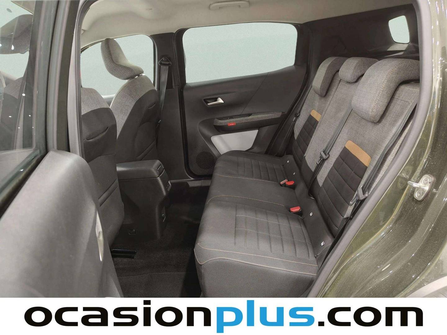 Foto asientos traseros Citroën C3 Aircross Citroën C3 Aircross Hybrid 145 Plus e-DCS6 (145 CV)
