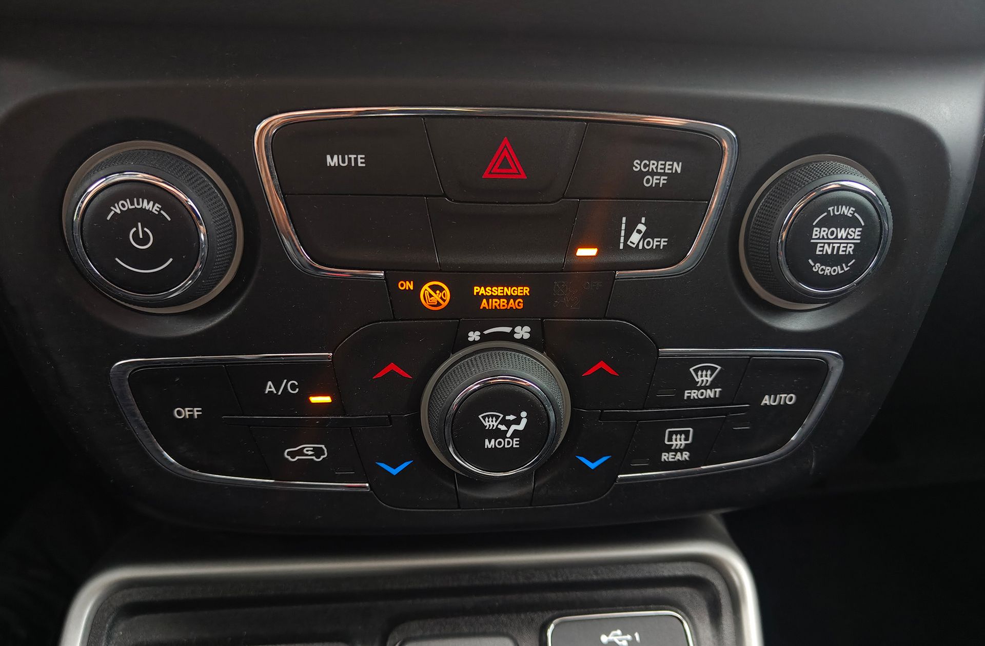 Jeep Compass 1.3 Gse T4 Longitude FWD - foto 27