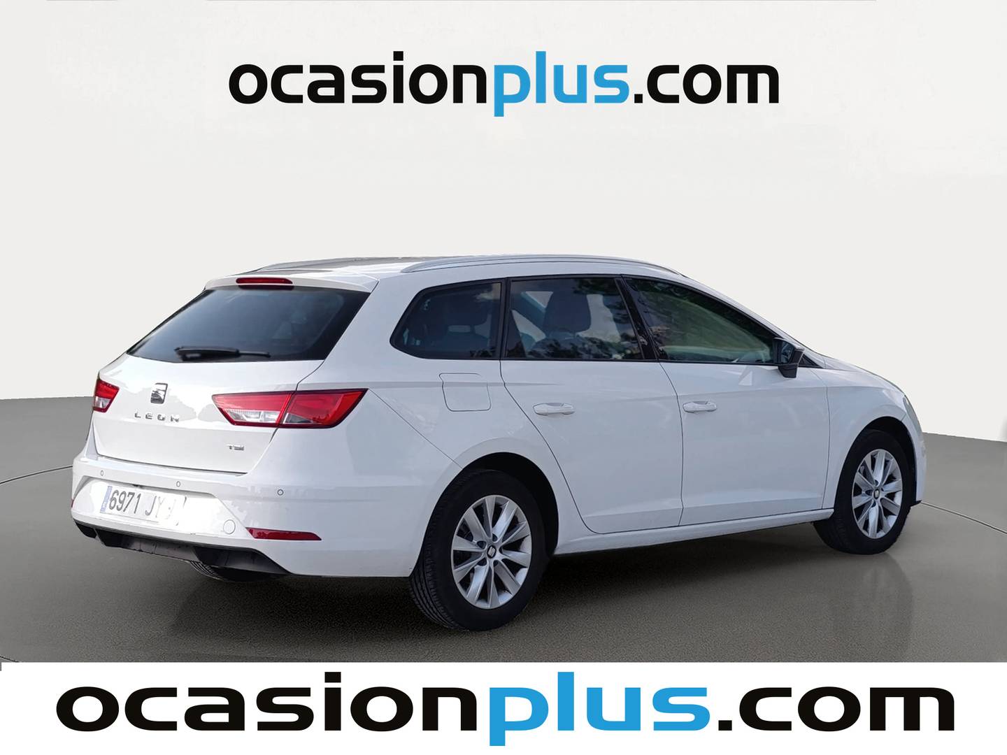 Foto trasera Seat León Seat León ST ST 1.2 TSI S&S Style Plus (110 CV) derecha