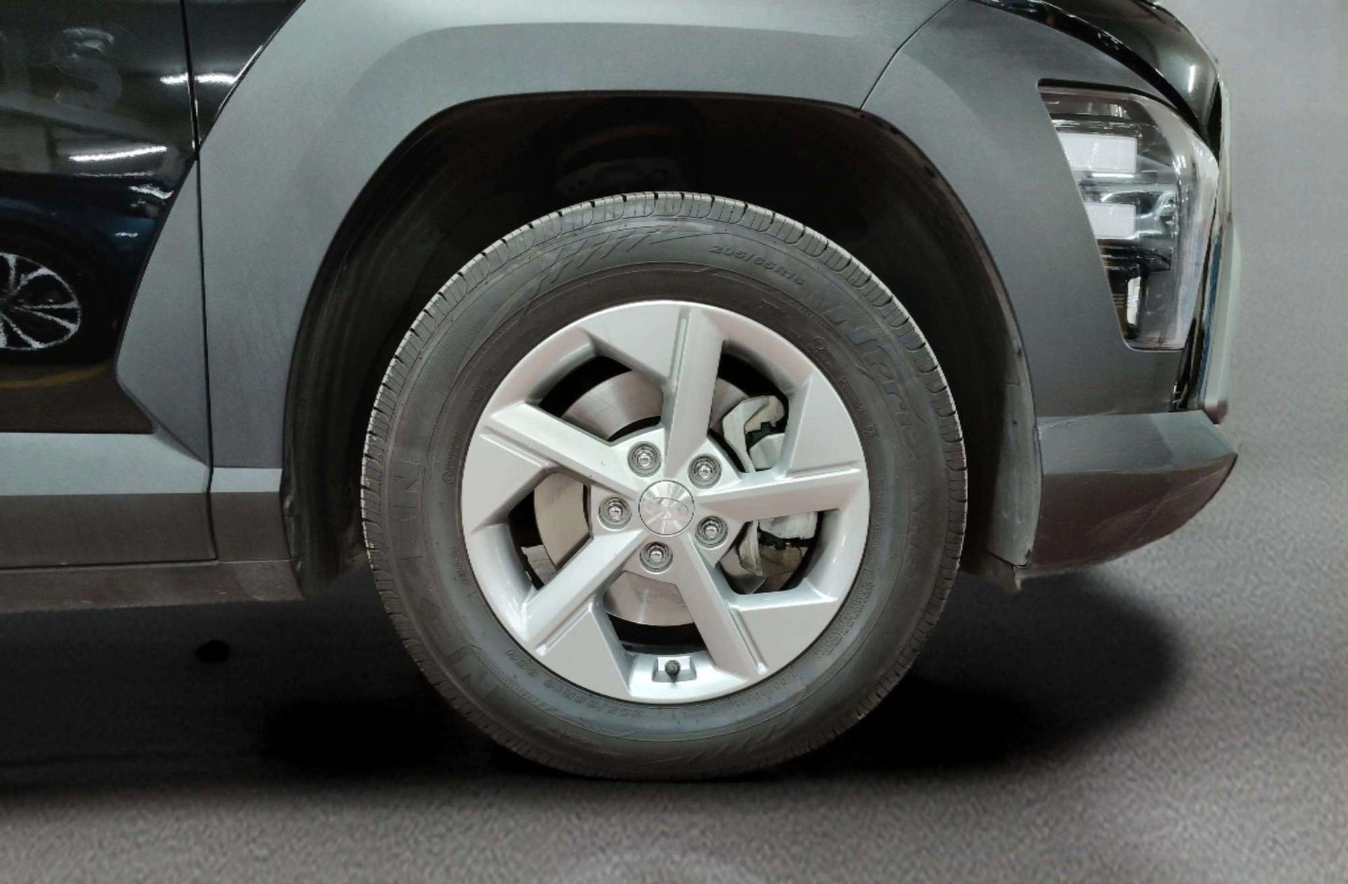 Hyundai Kona 1.6 GDI HEV Maxx DCT - foto 37