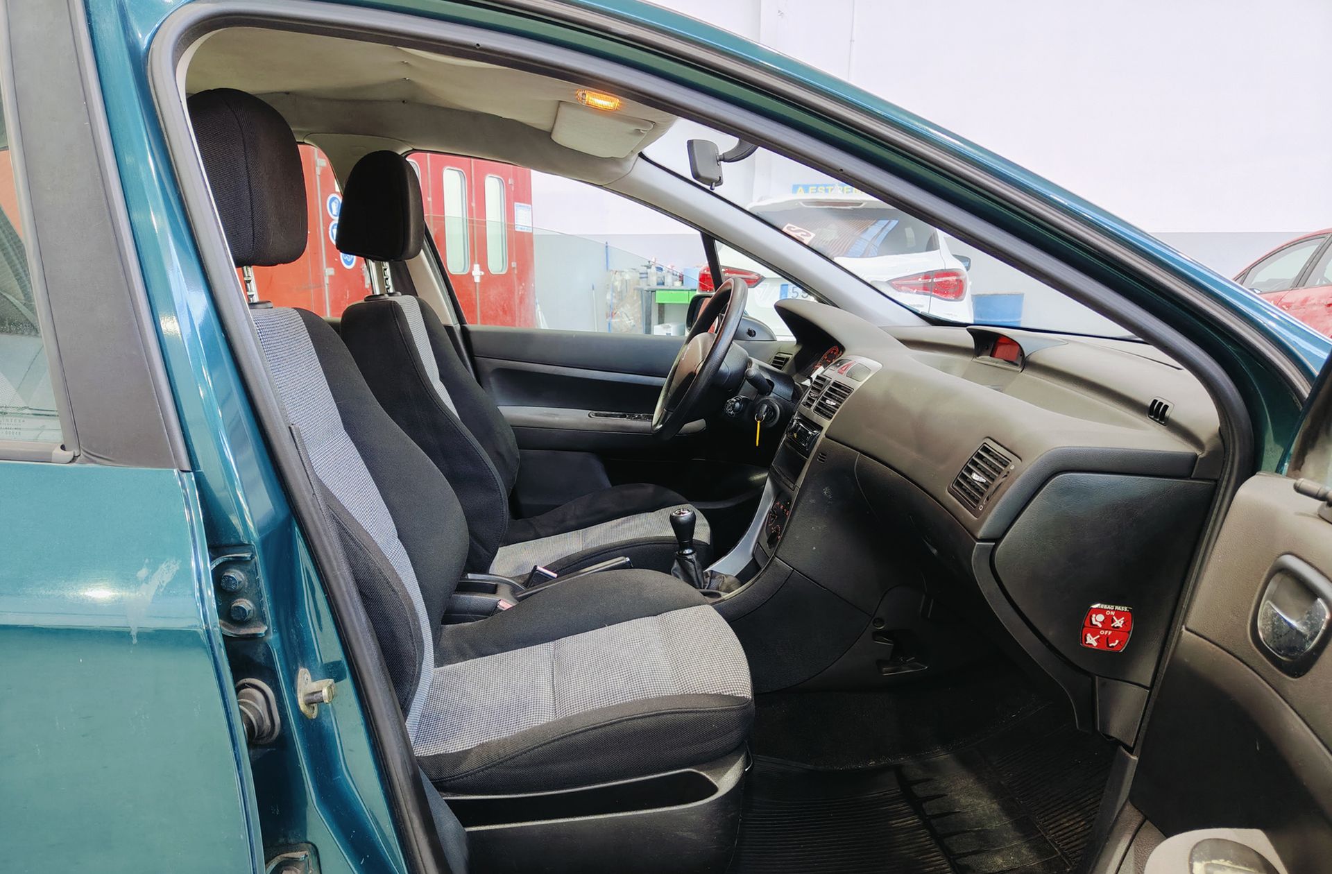 Peugeot 307 1.6 XR - foto 14