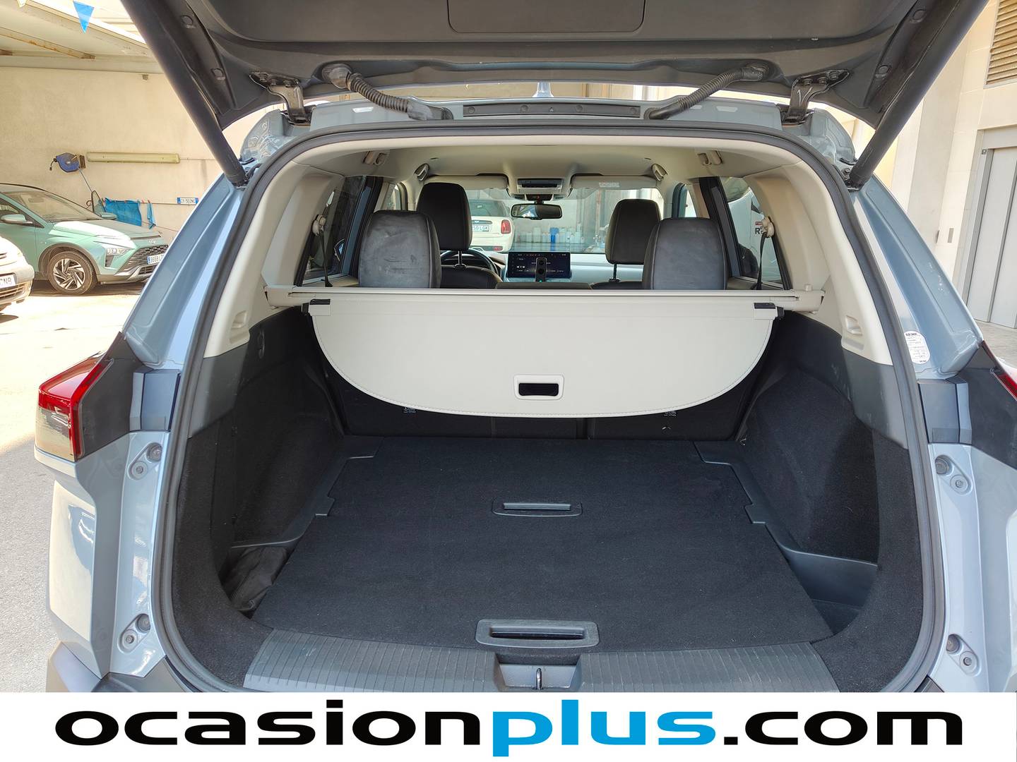 Fotos maletero Nissan X-TRAIL Nissan X-Trail 1.5T VC MHEV Tekna 4x2 (163 CV)