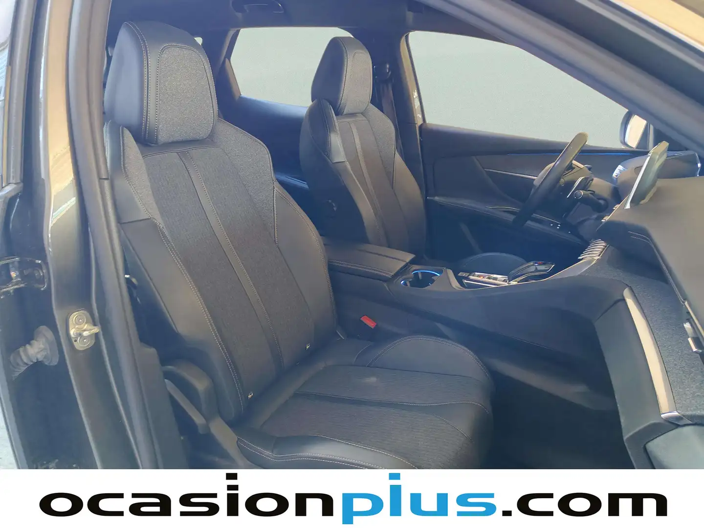 Foto Peugeot 3008 Peugeot 3008 BlueHDI 130 S&S GT Line EAT8 (130 CV)