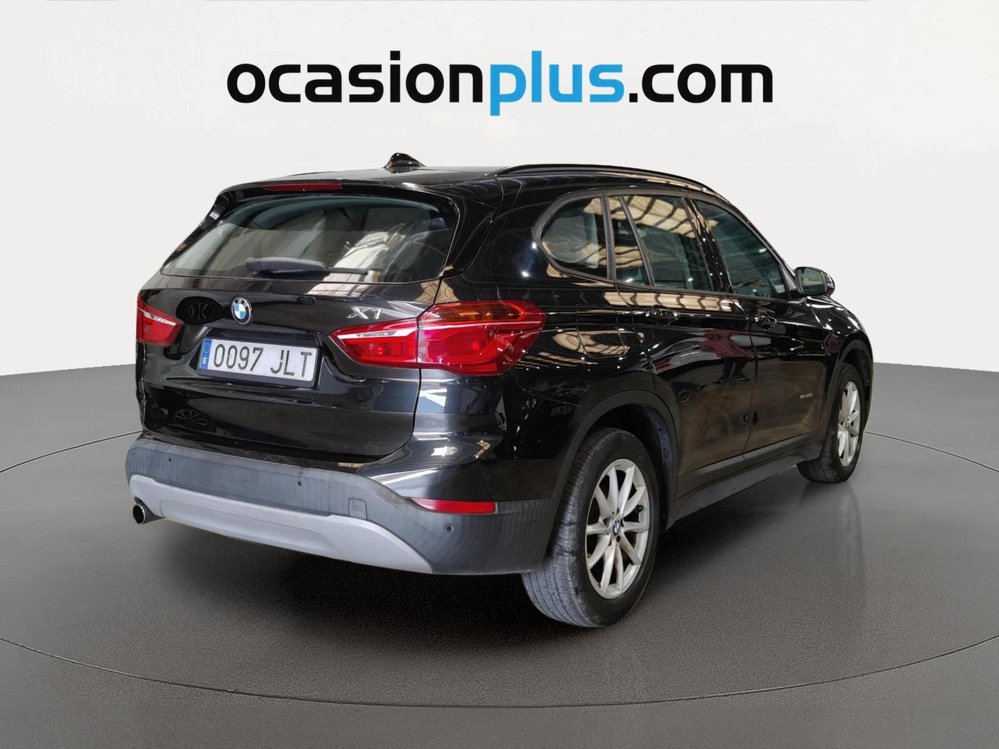 Foto trasera BMW X1 BMW X1 sDrive18d (150 CV) derecha