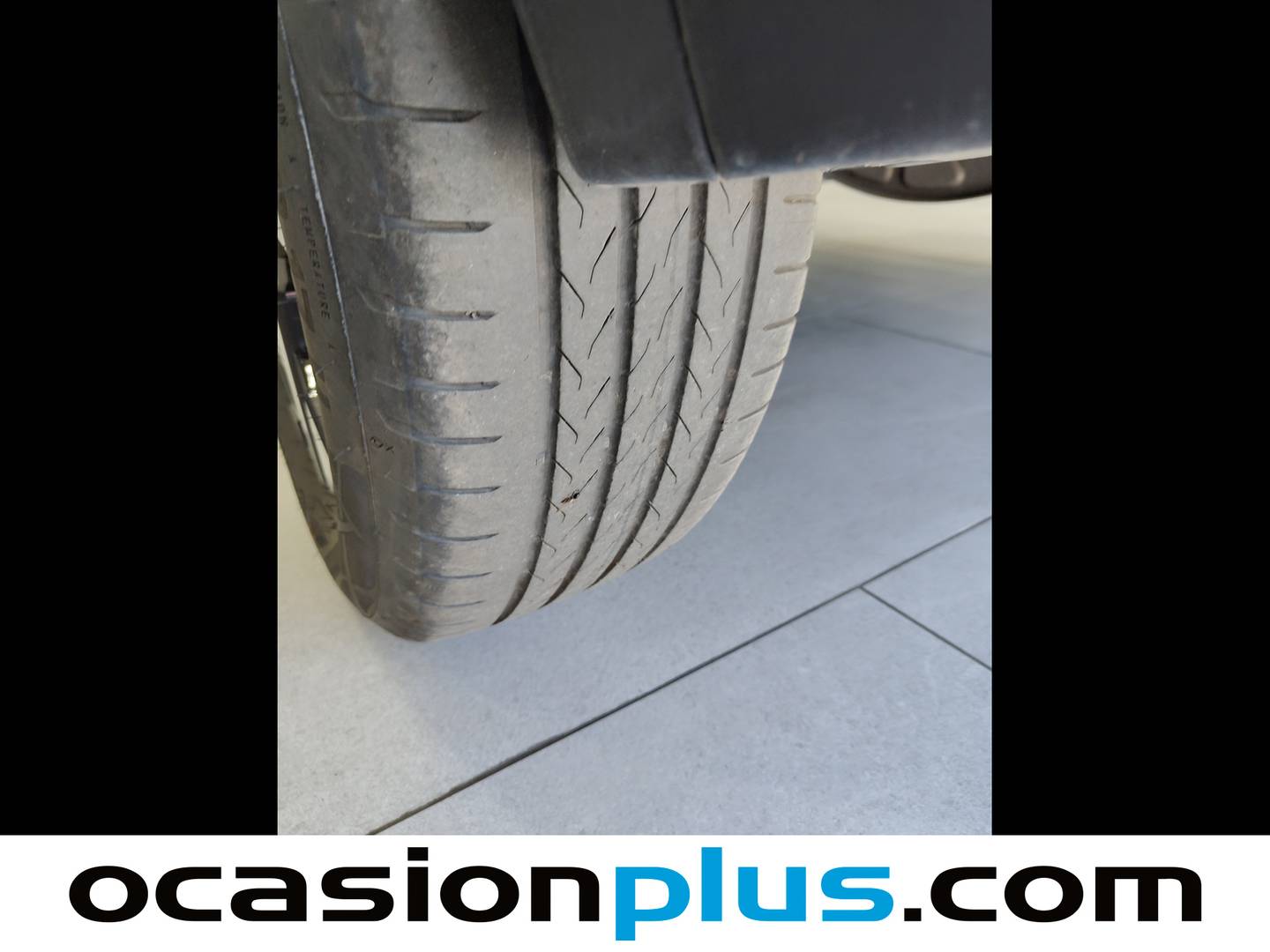 Foto Peugeot 2008 Peugeot 2008 Allure Hybrid eDCS6 (136 CV)