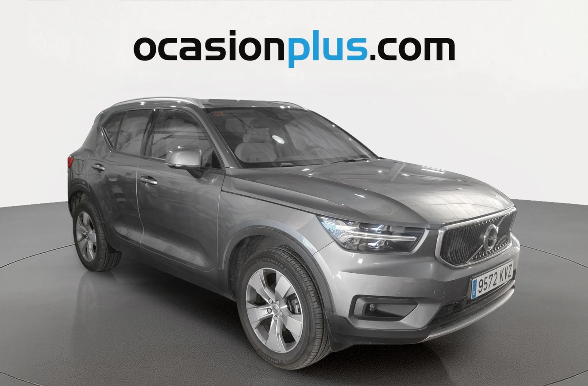 Volvo XC40 T3 Momentum - foto 2