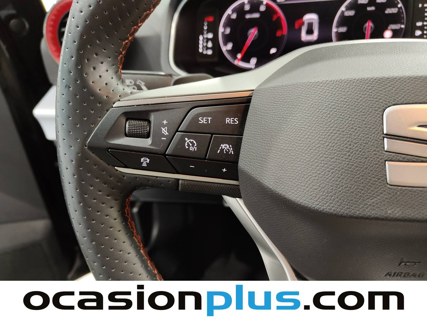 Foto Seat Arona SEAT Arona 1.5 TSI FR XL DSG (150 CV)