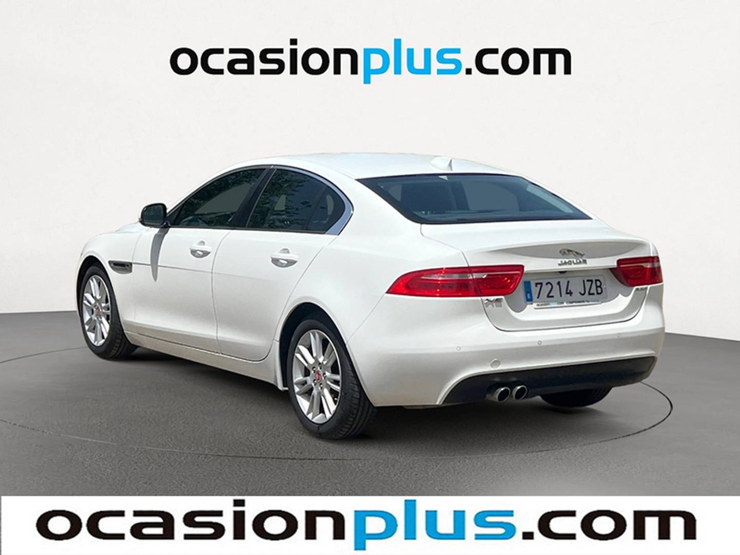 Foto Jaguar XE Jaguar XE 2.0 Diesel XE-Pure RWD (180 CV)