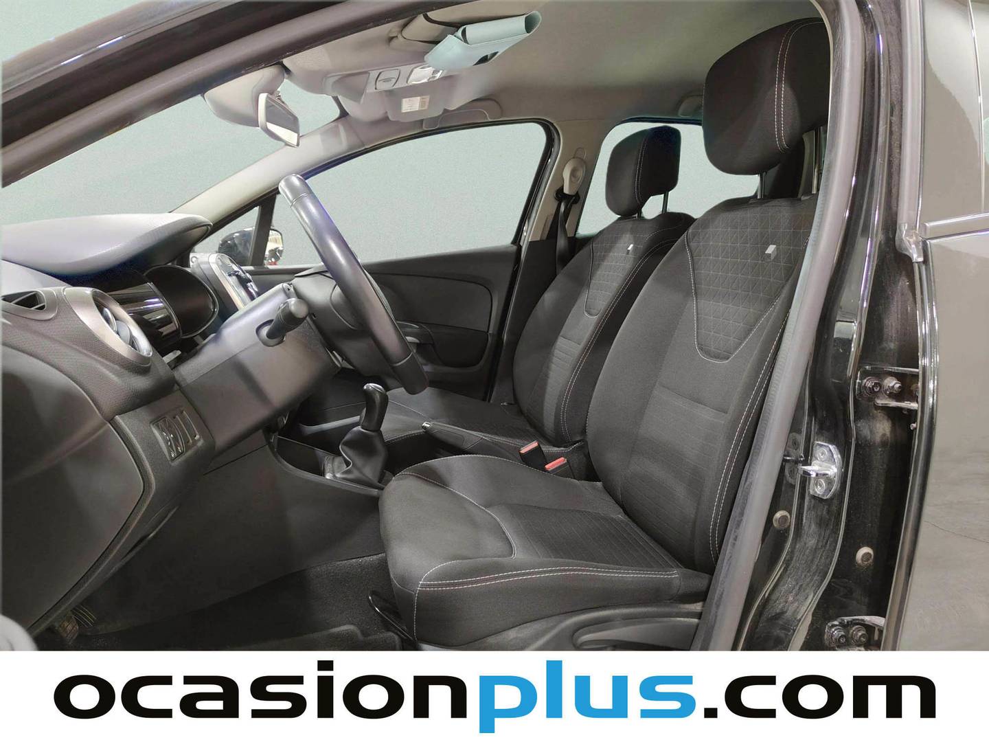 Foto asientos delanteros Renault Clio Renault Clio Limited 1.2 16v (75 CV)