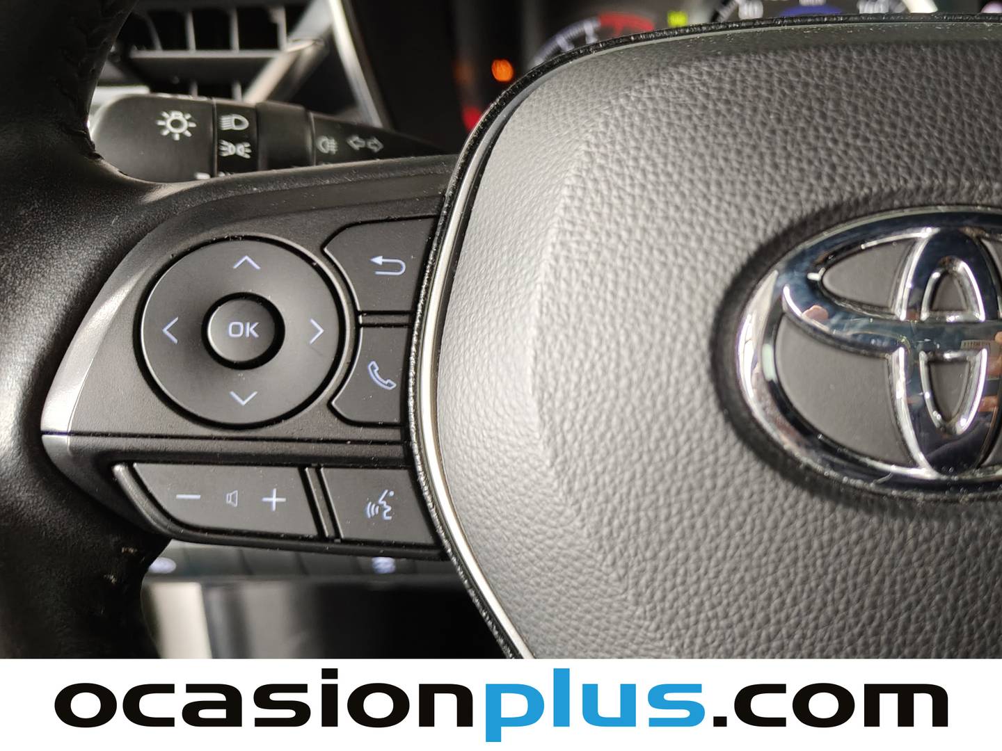 Foto Toyota Corolla Toyota Corolla 1.8 125 Híbrido Touring Business Plus E-CVT (122 CV)