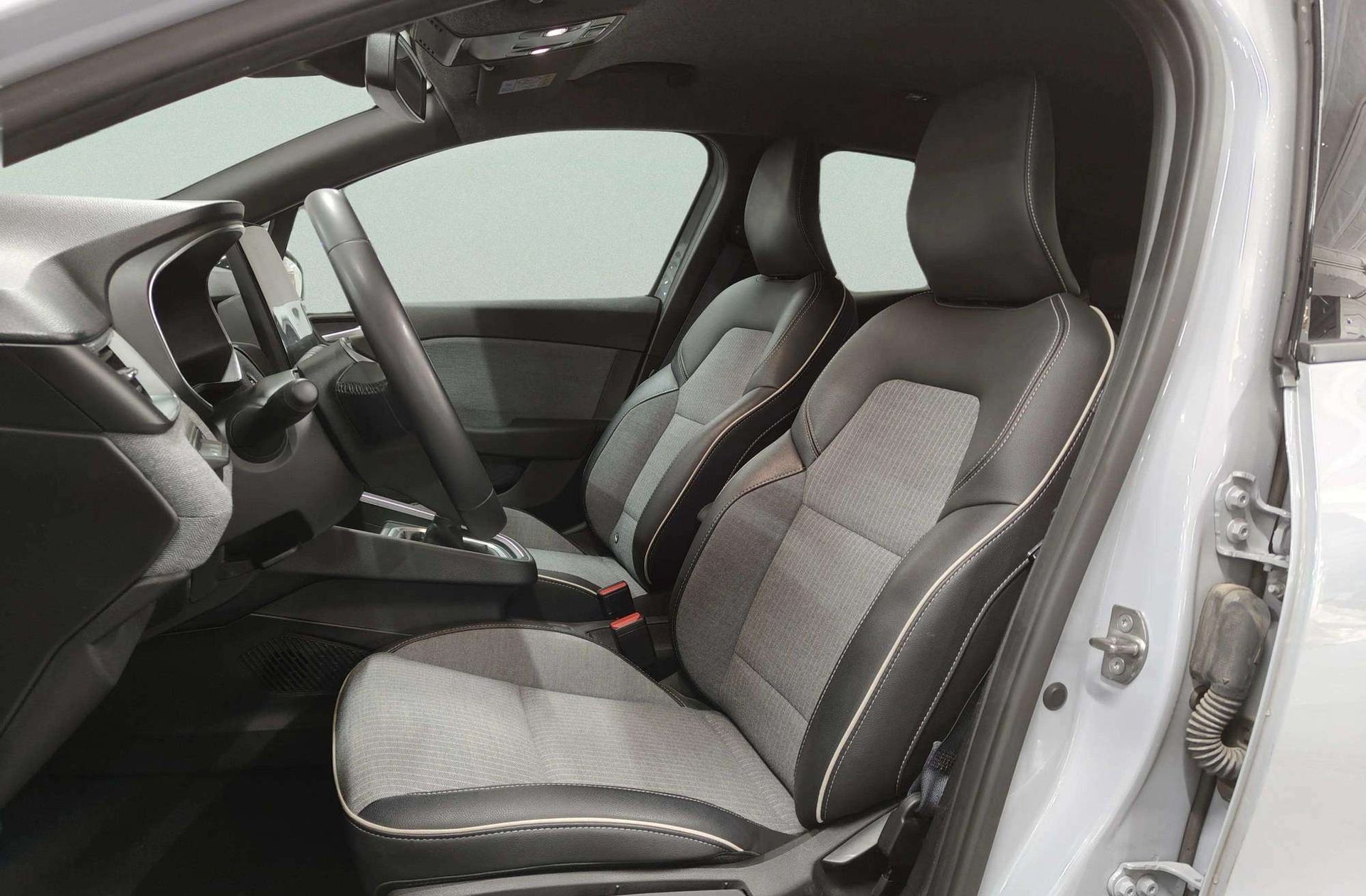 Renault Clio Techno TCe - foto 13
