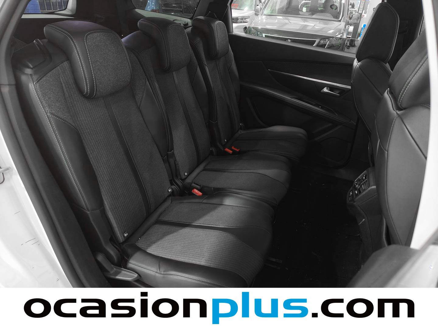 Foto Peugeot 5008 Peugeot 5008 BlueHDi 130 S&S Allure (130 CV) 7 Plazas