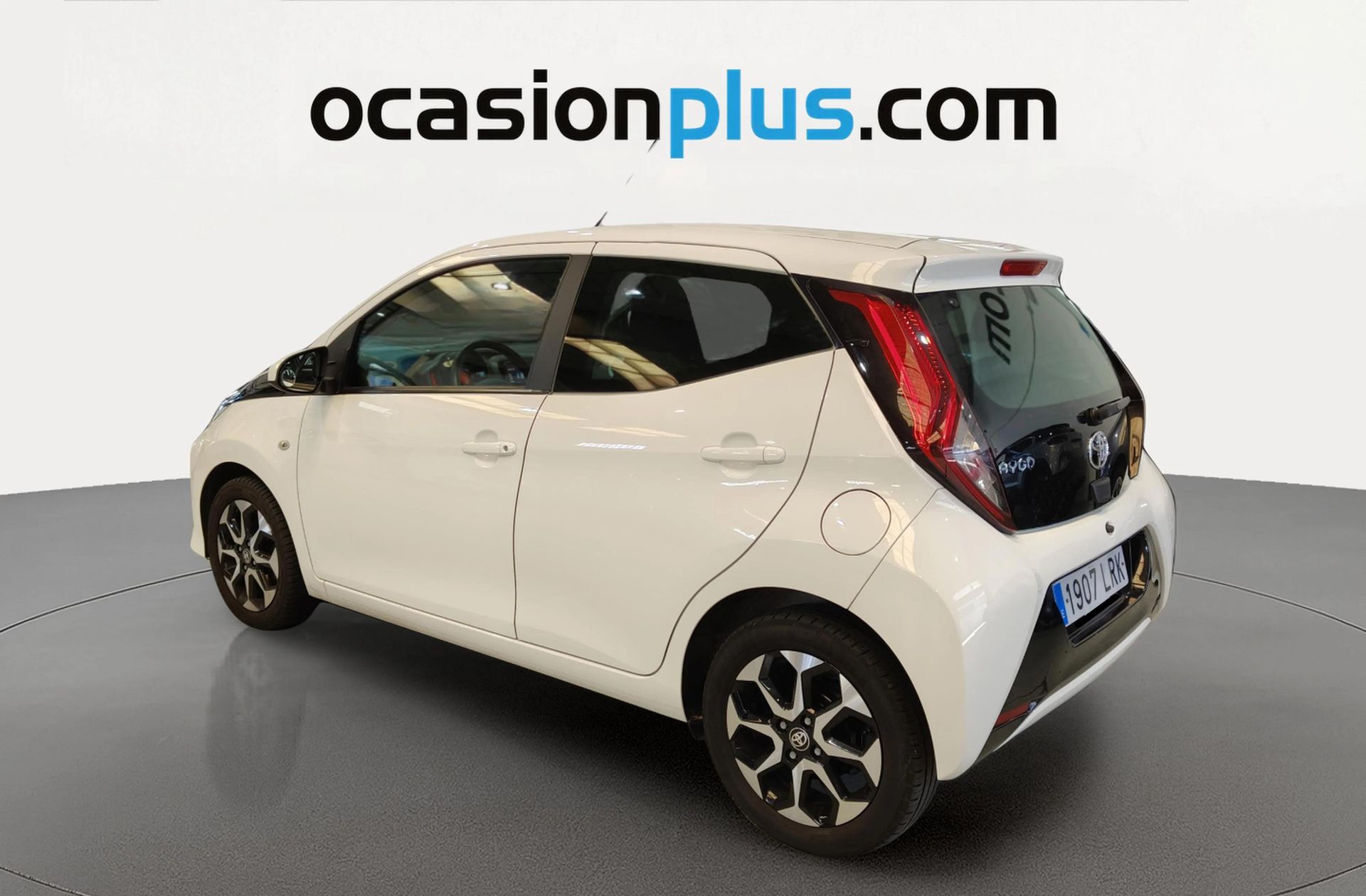 Toyota Aygo 1.0 70 x-play - foto 3