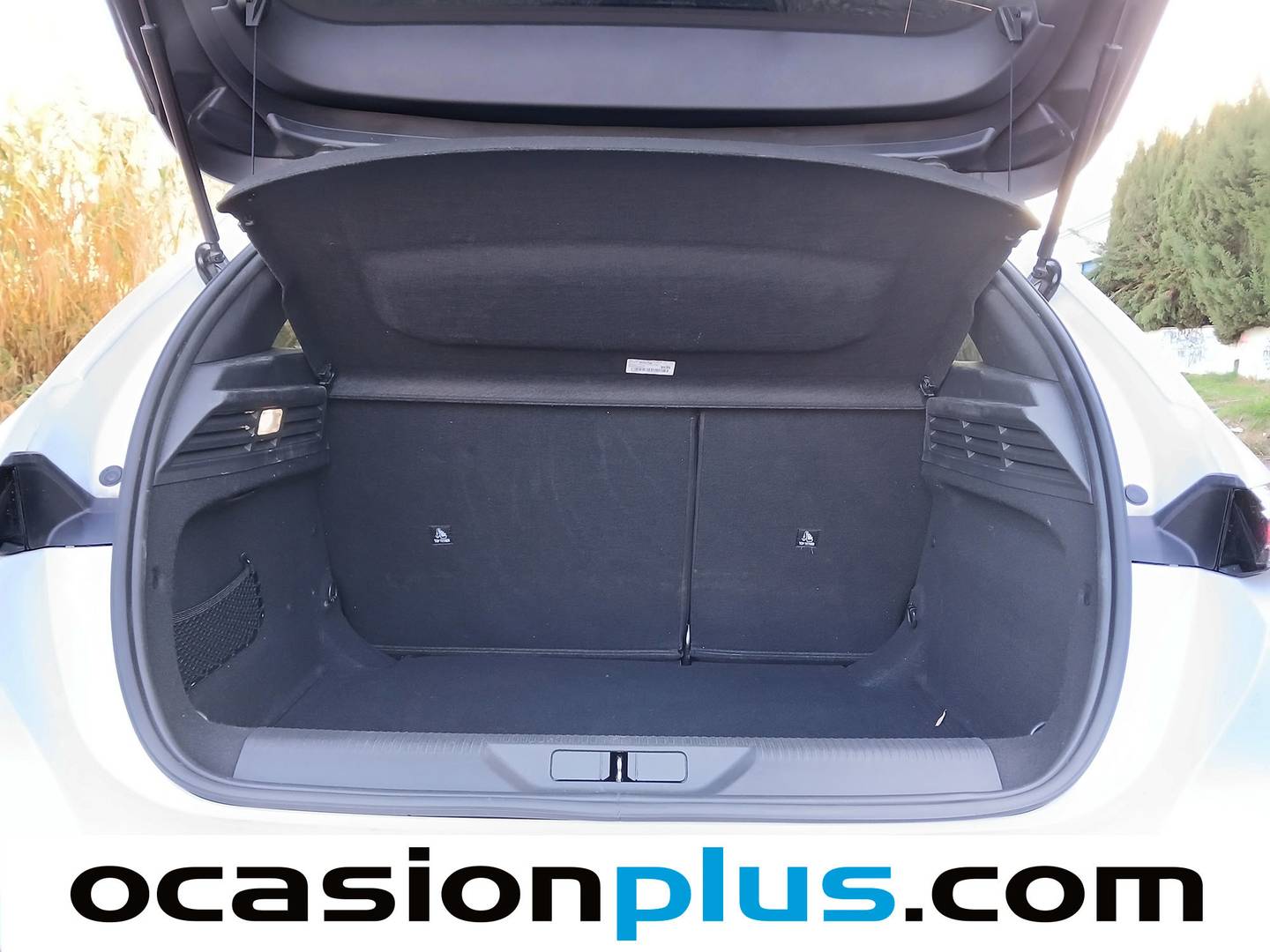 Foto Peugeot 308 Peugeot 308 Allure Hybrid eDCS6 (145 CV)