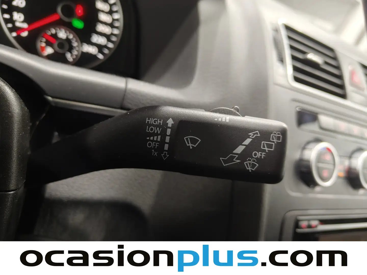 Foto Volkswagen Touran Volkswagen Touran Sport 1.4 TSI (140 CV) DSG