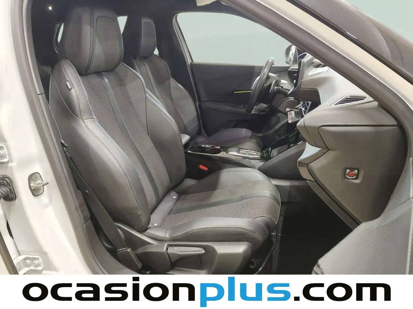 Foto Peugeot 2008 Peugeot 2008 BlueHDi 130 S&S GT EAT8  (130 CV)