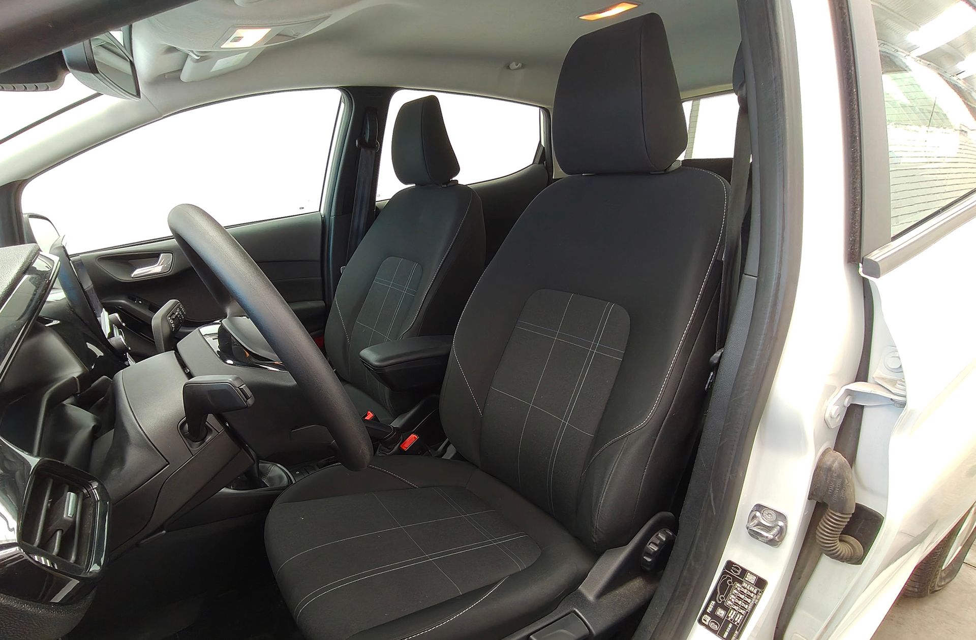 Ford Fiesta 1.1 Ti-VCT Trend+ - foto 9