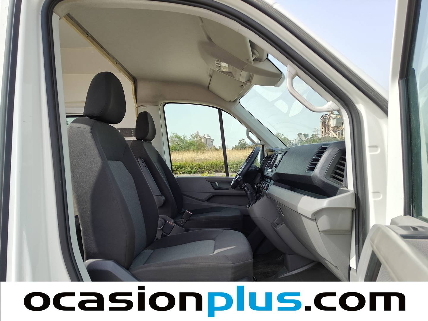 Fotos maletero Volkswagen Crafter Volkswagen Crafter 35 Furgón Batalla Media L3H3 2.0 TDI (102 CV) 4 Plazas Camperizada
