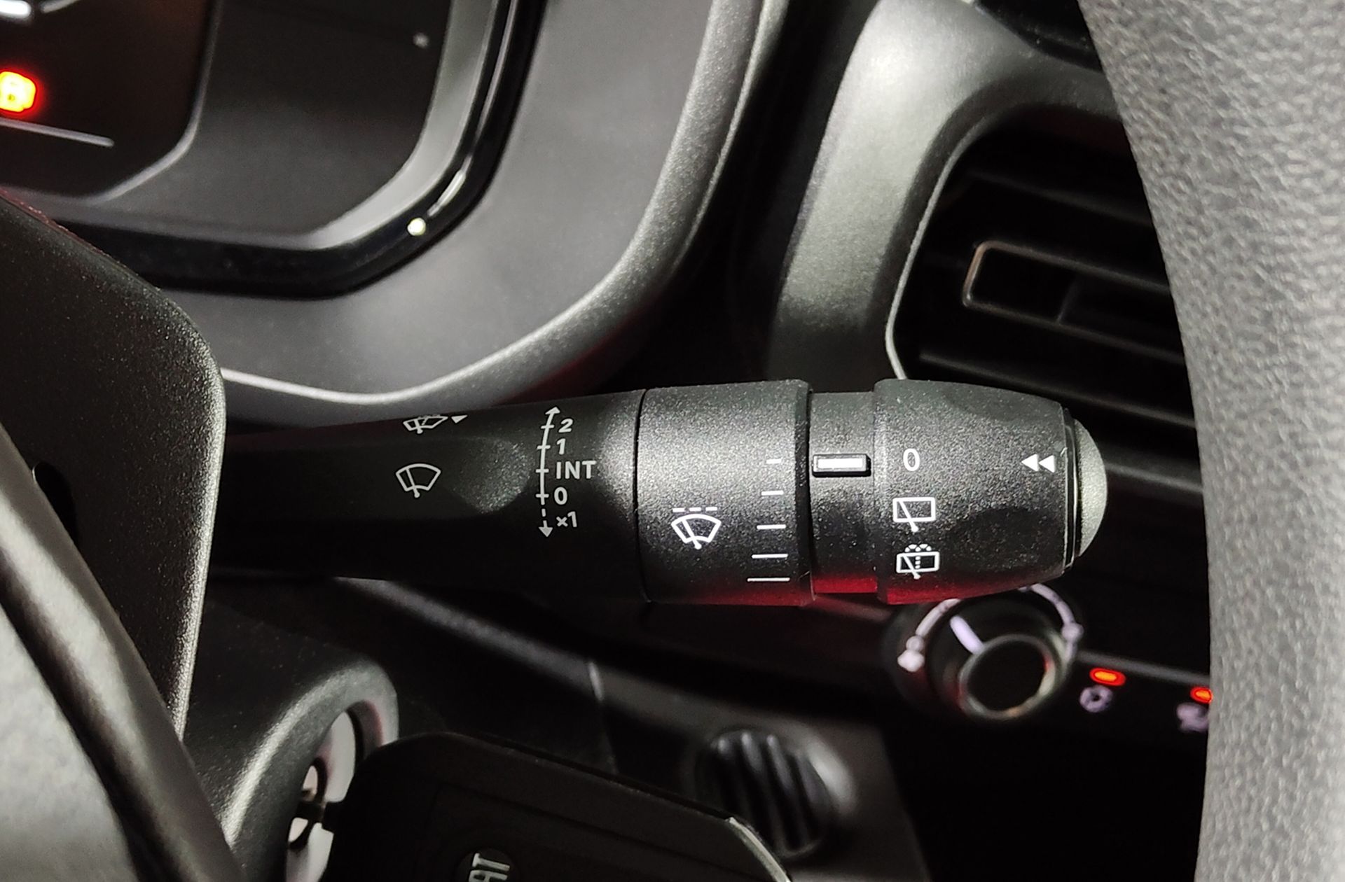 Fiat Doblò Furgón BlueHDi 100 M - foto 22