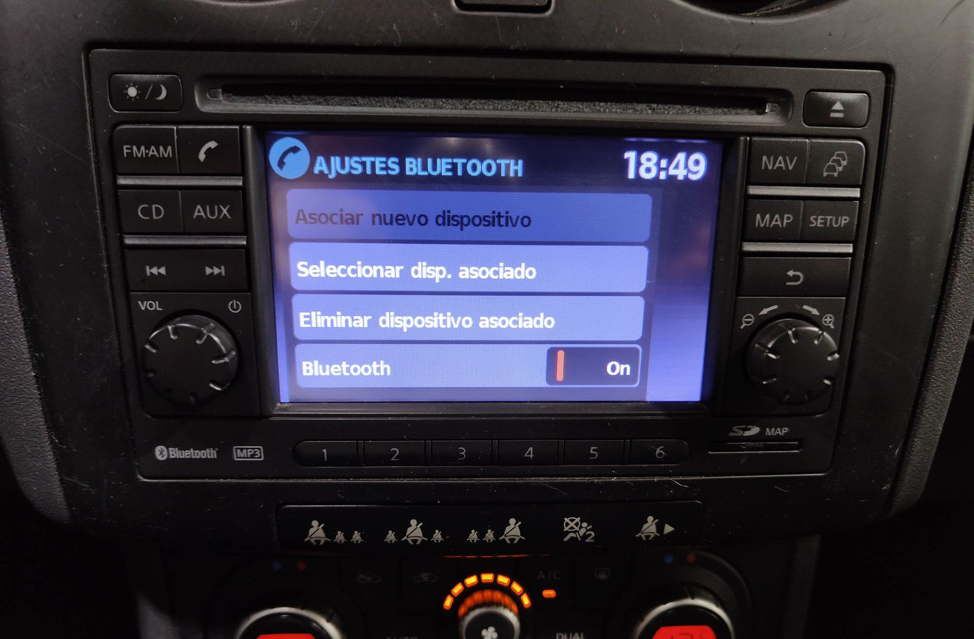 Nissan Qashqai 2.0 Tekna Premium 4x4 - foto 31