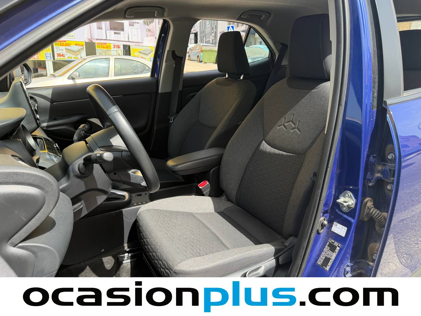 Foto asientos delanteros Toyota Yaris Cross Toyota Yaris Cross 120H Business Plus (116 CV)