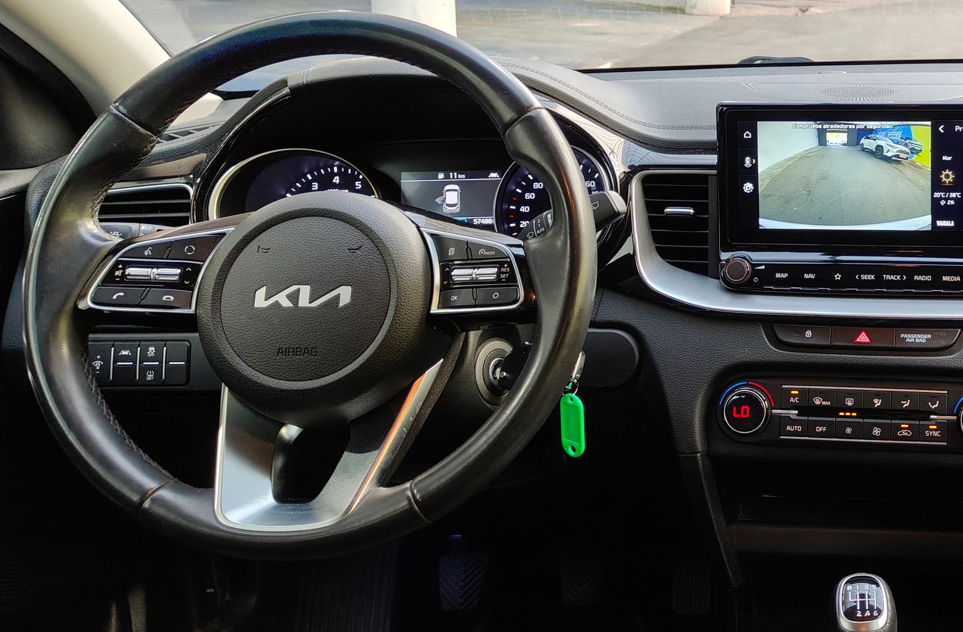 Kia XCeed 1.5 MHEV iMT Tech - foto 27
