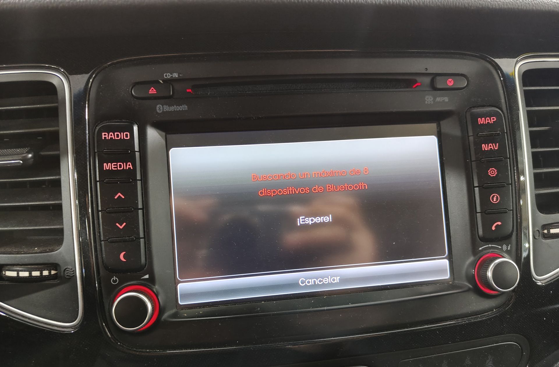 Kia Carens 1.6 GDi Uefa Euro 2016 Eco-Dynamics - foto 34