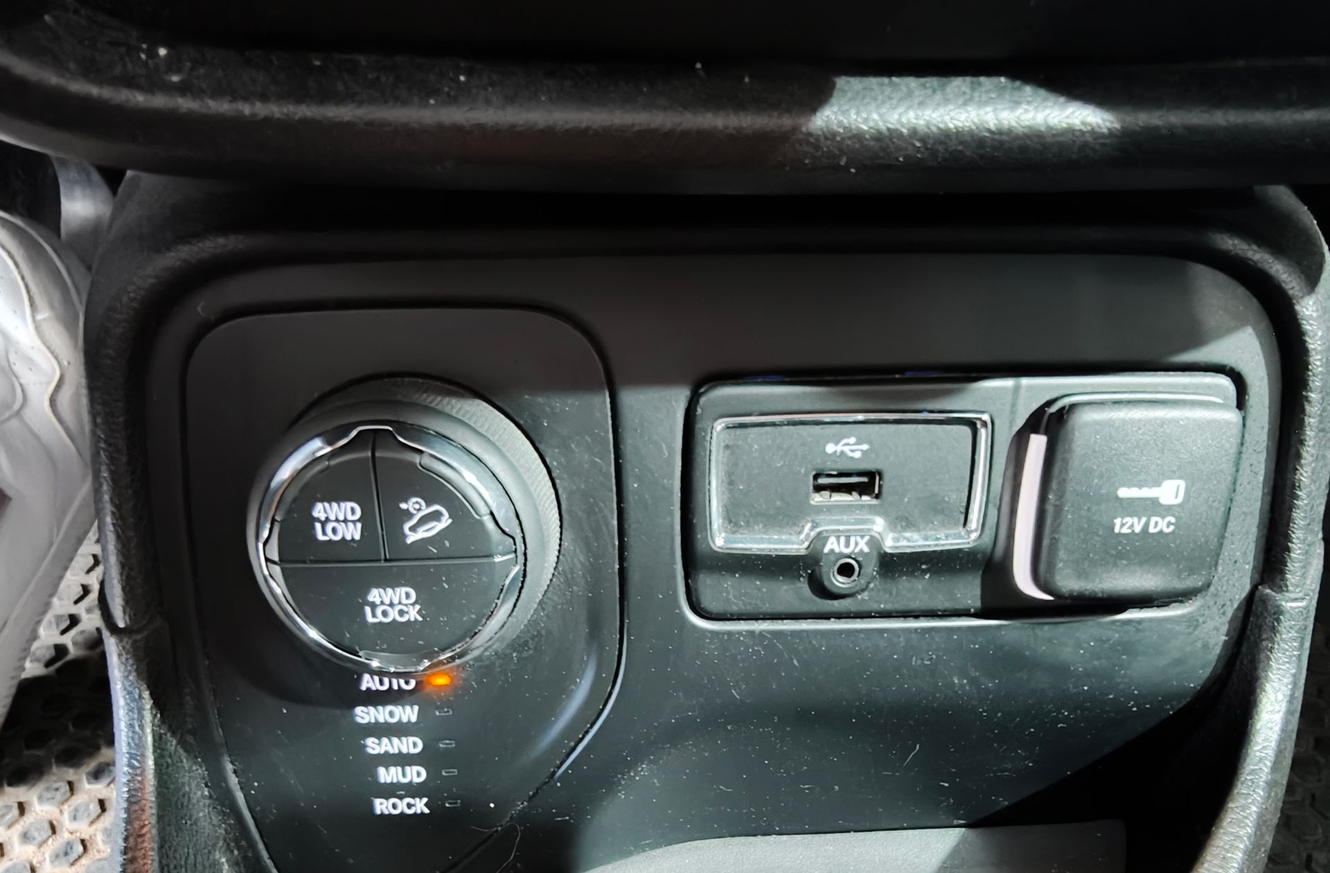 Jeep Renegade 2.0 MultiJet Trailhawk 4x4 AD Low - foto 32