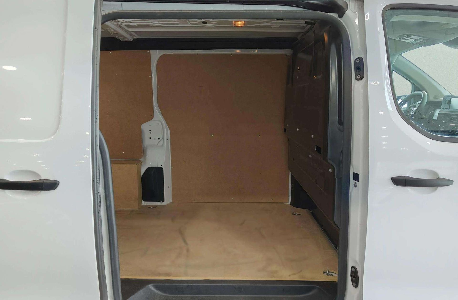 Fiat Scudo Furgon 1.5 BlueHDi L2 - foto 15
