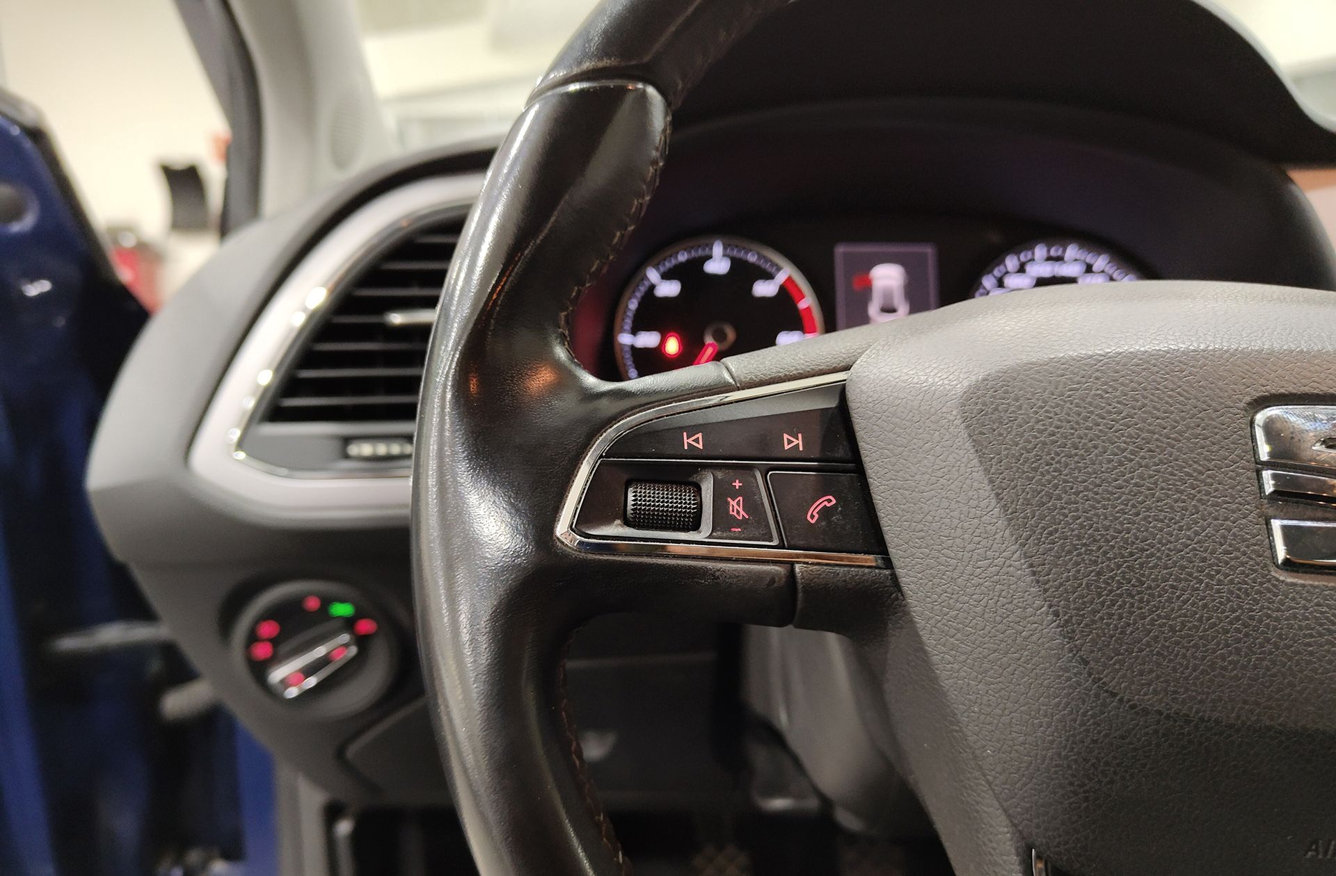 SEAT León ST 2.0 TDI Style - foto 31