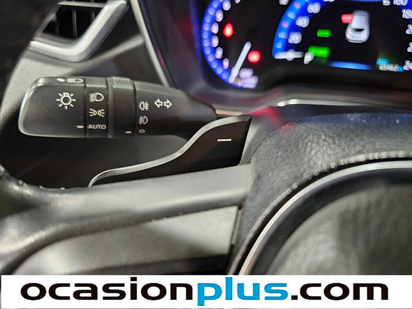 Foto Toyota Corolla Toyota Corolla 180H FEEL! E-CVT (180 CV)