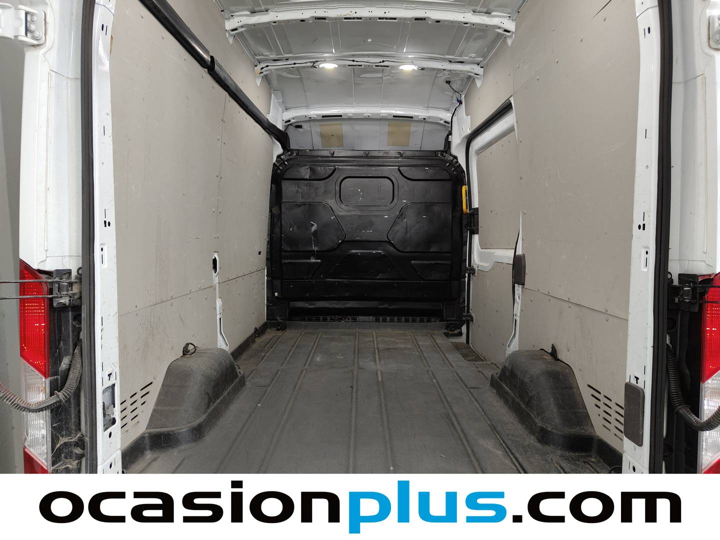 Ford Transit Ford Transit Furgon 350 L2H2 Trend (130 CV) seminuevo