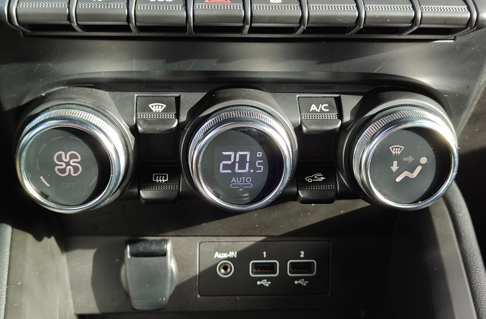 Renault Clio Zen Blue dCi - foto 32