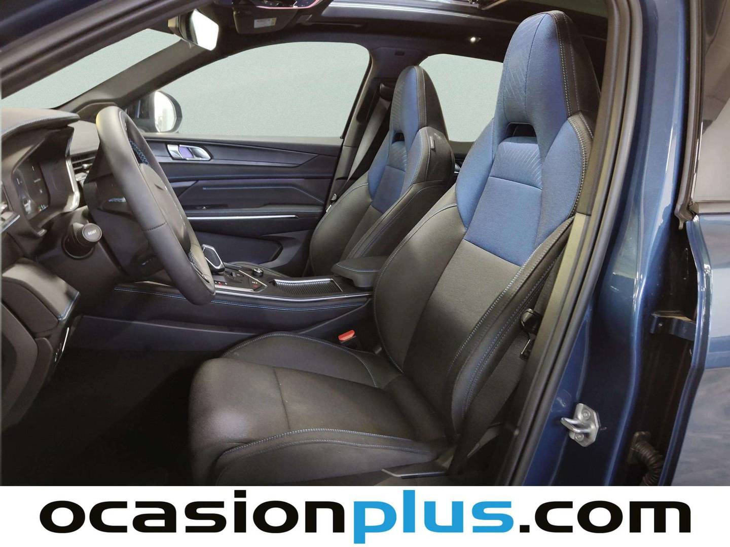 Foto asientos delanteros Lynk & Co 01 Lynk & Co 01 1.5 PHEV 6.6kW (261 CV)