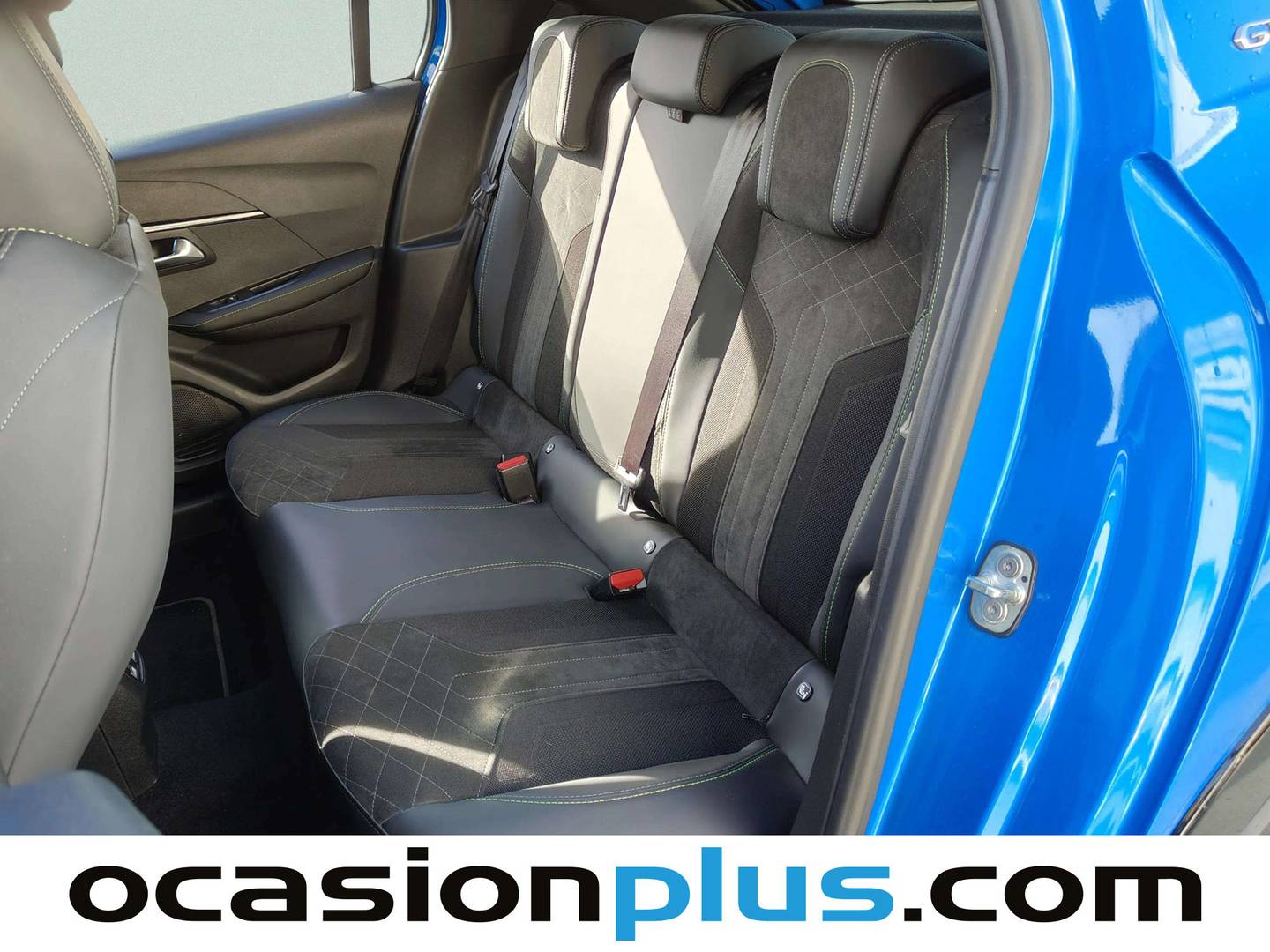 Foto asientos traseros Peugeot 208 PEUGEOT 208 BlueHDi (100CV) GT Pack