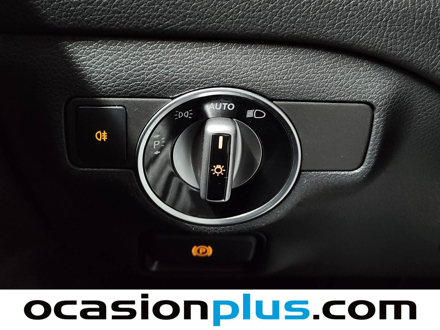 Foto Mercedes GLA Mercedes-Benz GLA GLA 200 d (136 CV) PACK AMG