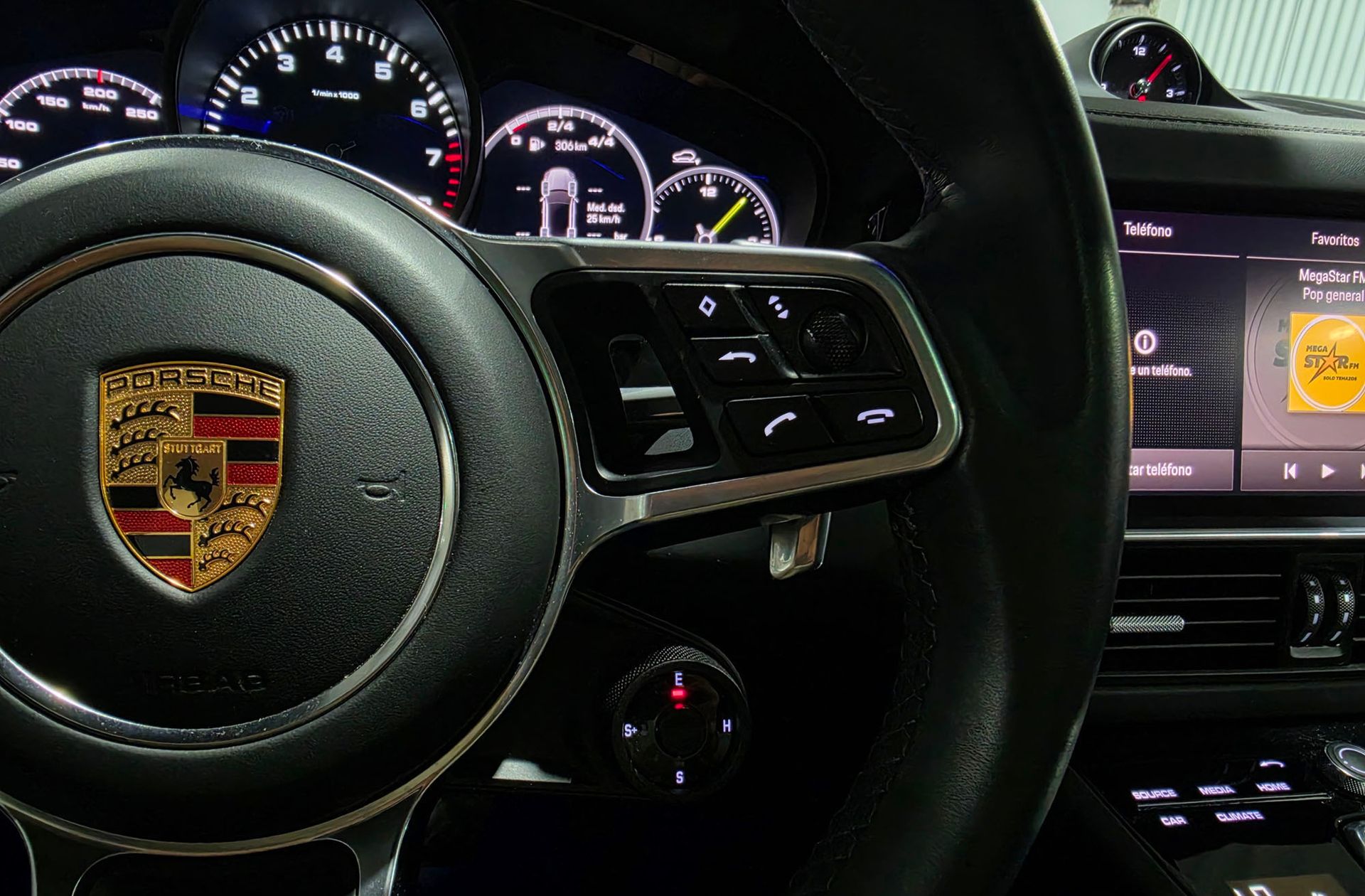 Porsche Cayenne Coupé E-Hybrid Platinum Edition - foto 38