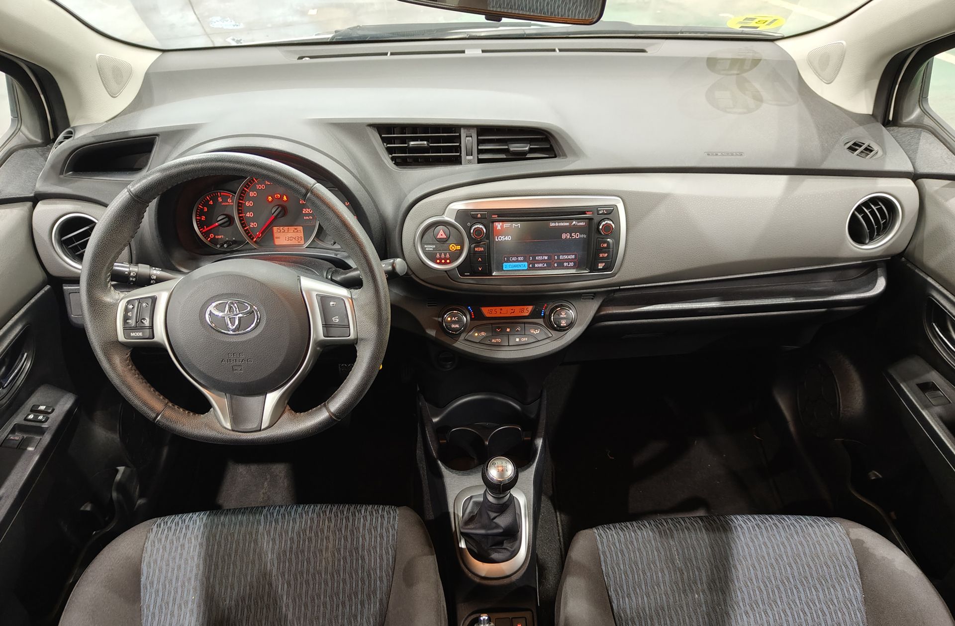 Toyota Yaris 90D Active - foto 6