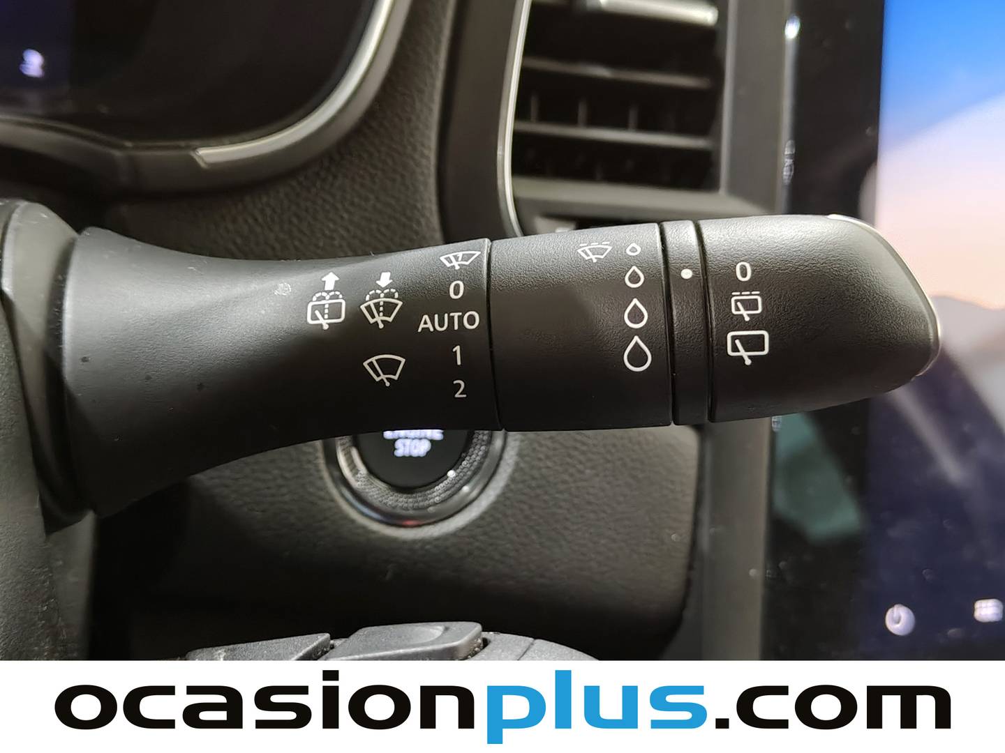 Foto Renault Mégane Renault Megane Zen TCe (140 CV) GPF